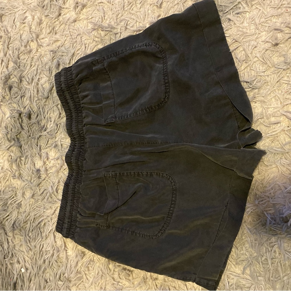 Universal Thread shorts - Picture 3 of 3